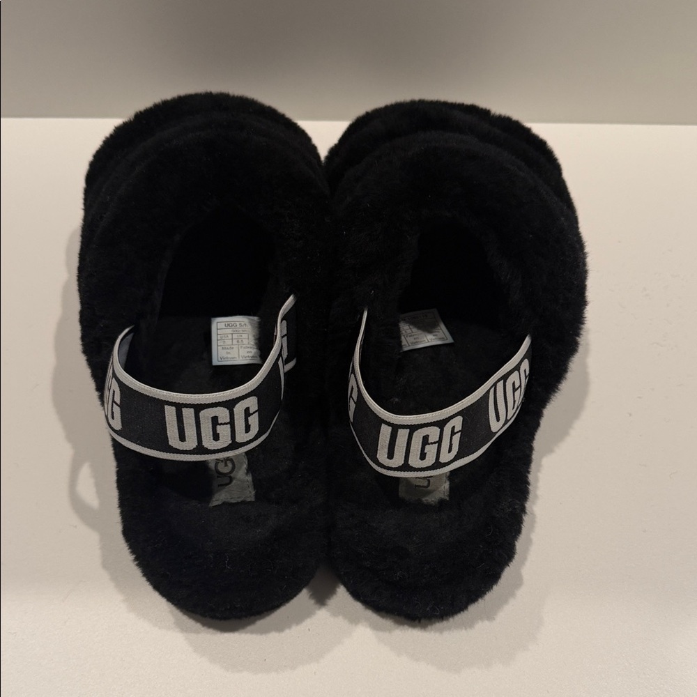 UGG Black Slippers size 8 - Picture 3 of 3